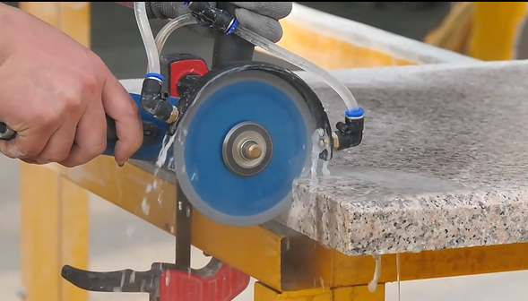 diamond saw blade cutiing concrete